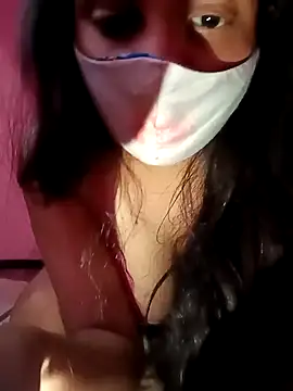 saviverma2024 online show from December 2, 2024, 10:07 am