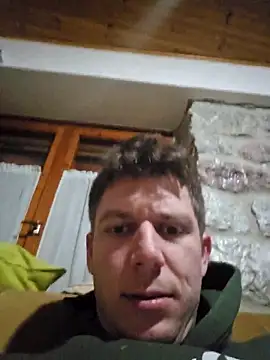 Snapshot of Alexxxmaster1312 chatting on December 13, 2025, 9:31 pm Alexxxmaster1312 online show from December 13, 2025, 9:31 pm