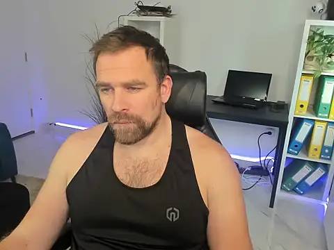 John-E-Dough online show from December 4, 2025, 8:23 am