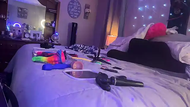 Dani Dragon69 online show from December 6, 2024, 1:51 am