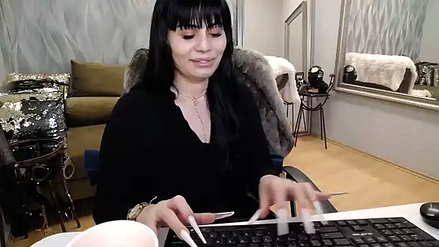 Sara Poison online show from March 3, 2026, 2:50 am