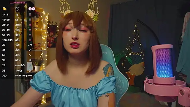 koshkasenpai online show from January 10, 2025, 3:07 am