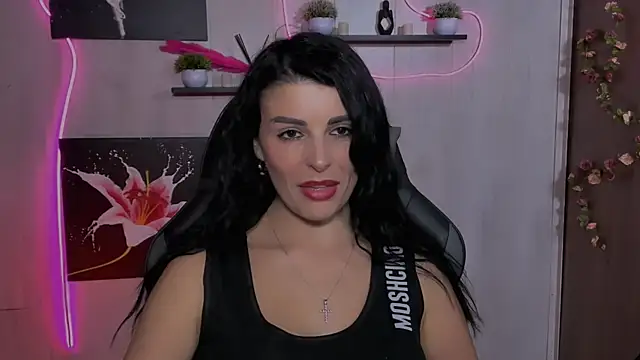 Snapshot of KayWuds chatting on February 8, 2025, 6:12 pm KayWuds online show from February 8, 2025, 6:12 pm