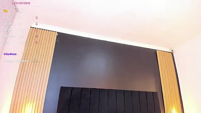 sweetsofia18 online show from March 18, 2025, 10:48 pm