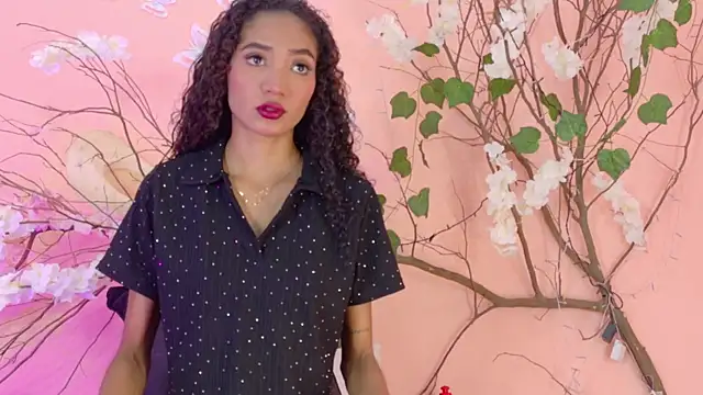 Charlotte Love10 online show from July 5, 2026, 7:54 pm