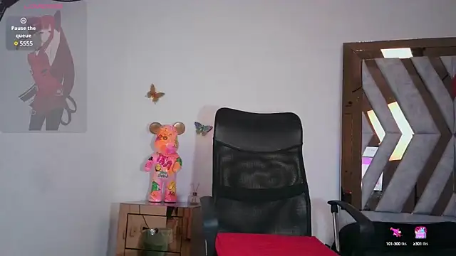 littleayshel online show from February 5, 2025, 5:09 pm