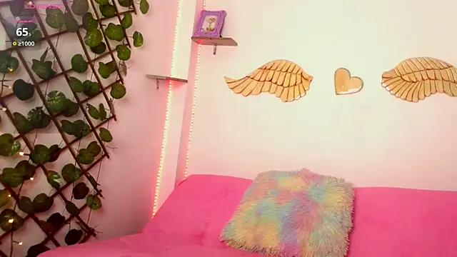 littleayshel online show from September 11, 2025, 2:06 pm