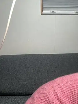 -x MIU x online show from February 5, 2026, 10:09 am