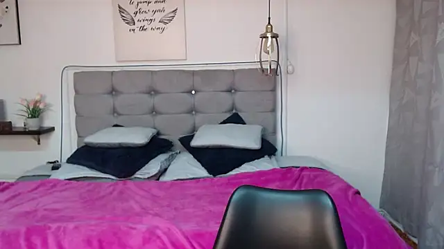 Brown Pearl online show from December 14, 2024, 6:52 pm