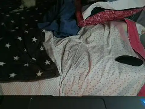 VeneRed online show from March 23, 2026, 8:24 pm