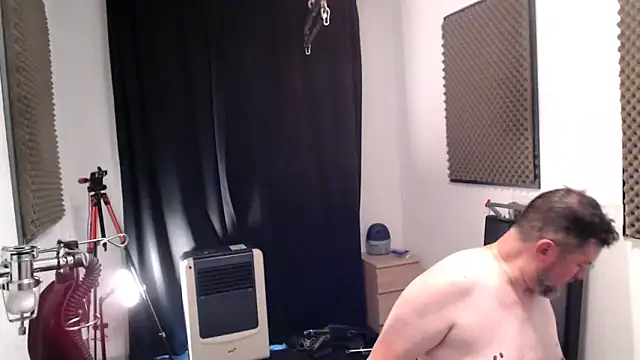 Snapshot of french_slave1 chatting on June 6, 2026, 1:38 pm french slave1 online show from June 6, 2026, 1:38 pm