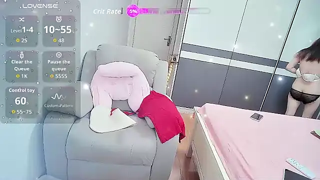 Snapshot of CN-Shanshan chatting on October 1, 2025, 1:55 am CN-Shanshan online show from October 1, 2025, 1:55 am