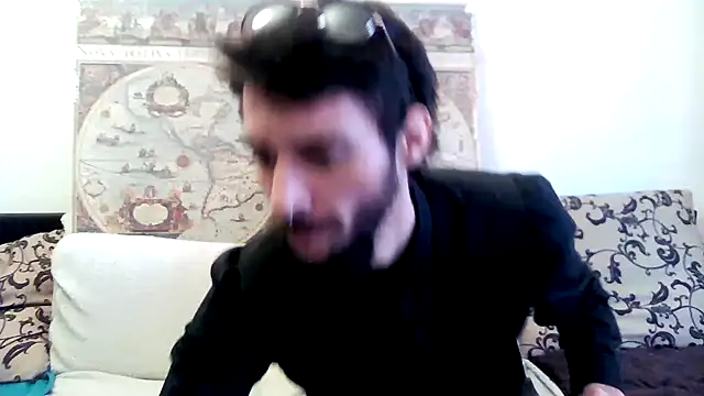 Snapshot of casualtimepassenger chatting on March 19, 2025, 2:35 pm casualtimepassenger online show from March 19, 2025, 2:35 pm
