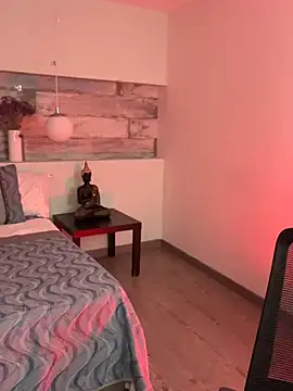 Alisha-Bond online show from January 16, 2025, 12:02 am