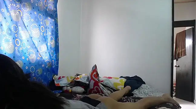 Snapshot of khleo_lionss chatting on February 14, 2025, 7:23 pm khleo lionss online show from February 14, 2025, 7:23 pm