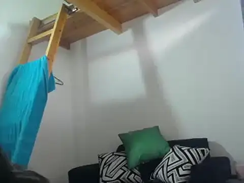 Snapshot of khleo_lionss chatting on March 4, 2025, 10:16 pm khleo lionss online show from March 4, 2025, 10:16 pm