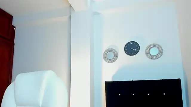 kathyajhonss online show from March 23, 2026, 9:19 pm