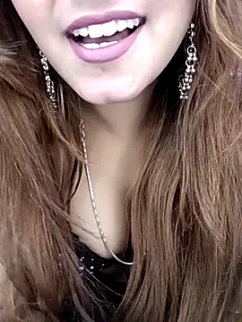 Diamond queeen online show from November 8, 2025, 7:56 pm