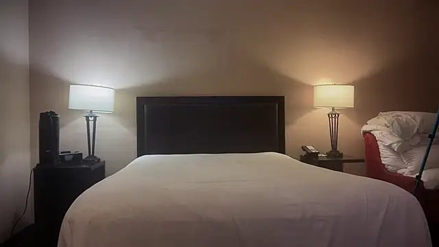 Snapshot of GymBoyVan chatting on October 1, 2025, 4:40 am GymBoyVan online show from October 1, 2025, 4:40 am