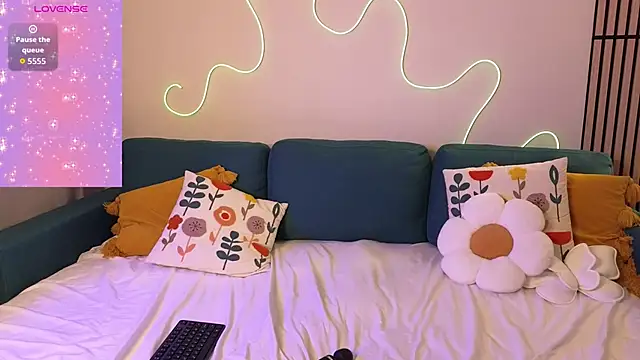 Mel Nelson online show from September 24, 2025, 1:14 pm