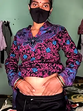 cute simmy0 online show from January 2, 2025, 7:01 am