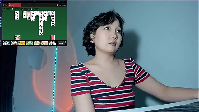 Snapshot of himeros_goddess chatting on December 14, 2024, 4:56 am himeros goddess online show from December 14, 2024, 4:56 am