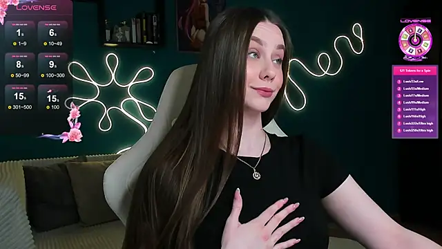 Snapshot of katie_taylorr chatting on November 5, 2025, 10:10 pm katie taylorr online show from November 5, 2025, 10:10 pm