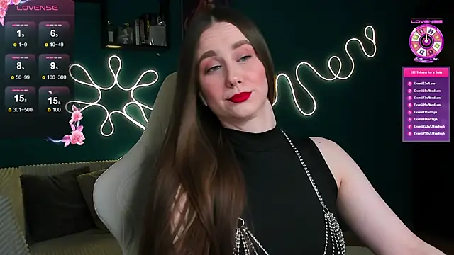 Snapshot of katie_taylorr chatting on November 19, 2025, 10:21 pm katie taylorr online show from November 19, 2025, 10:21 pm