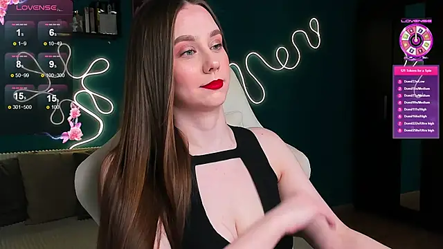 Snapshot of katie_taylorr chatting on December 4, 2025, 9:56 pm katie taylorr online show from December 4, 2025, 9:56 pm