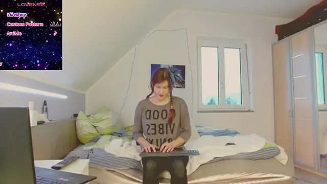 Snapshot of Hexe12346 chatting on February 27, 2025, 7:12 am Hexe12346 online show from February 27, 2025, 7:12 am