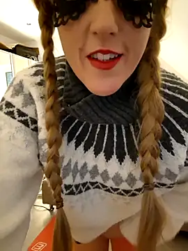 Snapshot of Hexe12346 chatting on November 16, 2025, 12:22 pm Hexe12346 online show from November 16, 2025, 12:22 pm