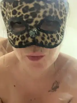 Snapshot of Lyannabuena69 chatting on February 9, 2025, 4:36 am Lyannabuena69 online show from February 9, 2025, 4:36 am