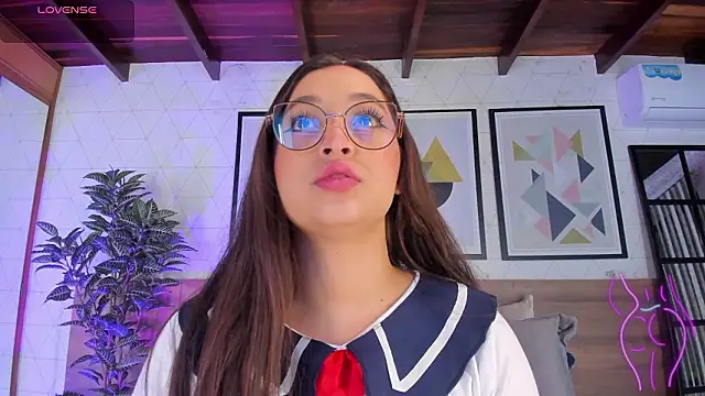 Snapshot of MiaKay1 chatting on February 7, 2026, 3:32 am MiaKay1 online show from February 7, 2026, 3:32 am