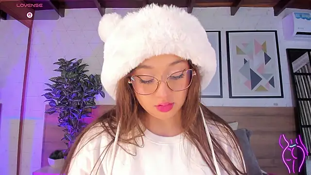 Snapshot of MiaKay1 chatting on February 24, 2026, 3:48 am MiaKay1 online show from February 24, 2026, 3:48 am