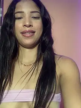 Snapshot of Nicole_cute1 chatting on December 11, 2024, 8:04 am Nicole cute1 online show from December 11, 2024, 8:04 am