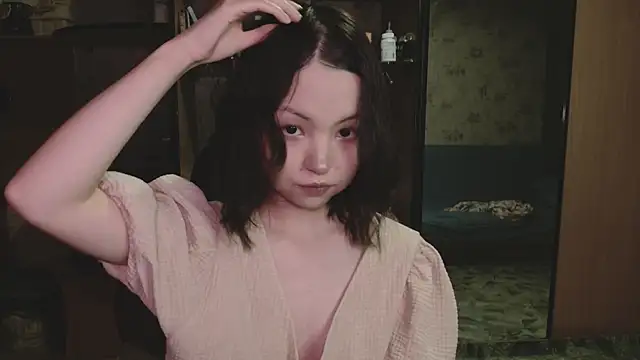 lalallalalaa- online show from December 5, 2025, 3:52 pm