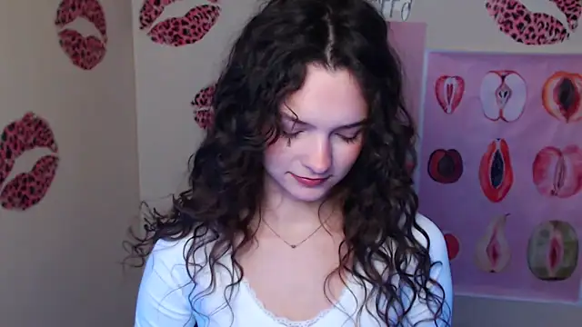 Snapshot of _SusieSu_ chatting on February 3, 2026, 1:27 pm SusieSu online show from February 3, 2026, 1:27 pm