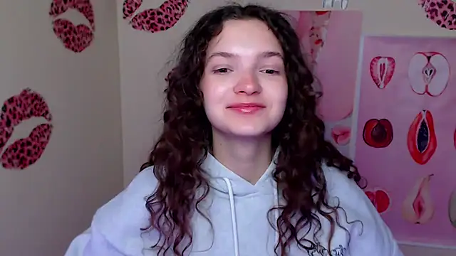 Snapshot of _SusieSu_ chatting on February 13, 2026, 6:53 am SusieSu online show from February 13, 2026, 6:53 am