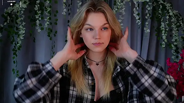 EdlinAlliston online show from October 12, 2025, 1:32 pm