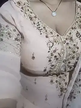 Anamika Kapoor online show from March 5, 2025, 10:32 pm