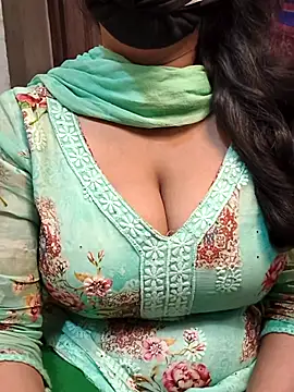 Anamika Kapoor online show from October 3, 2025, 9:34 pm