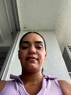 Sara-77 online show from November 28, 2025, 5:59 pm