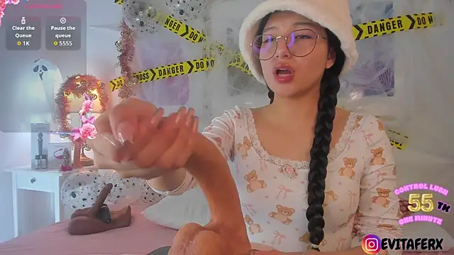 Snapshot of Eva_depp chatting on October 28, 2025, 5:37 pm Eva depp online show from October 28, 2025, 5:37 pm