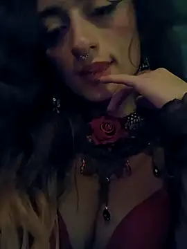 Lila Desiree online show from March 6, 2025, 12:43 am