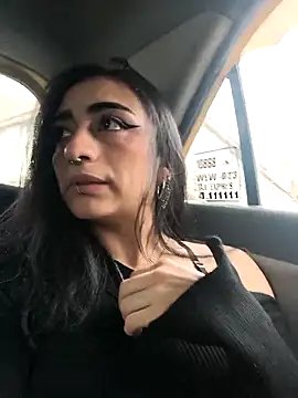 Lila Desiree online show from November 12, 2025, 8:52 pm