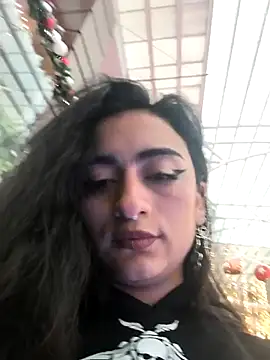 Lila Desiree online show from November 26, 2025, 10:22 pm