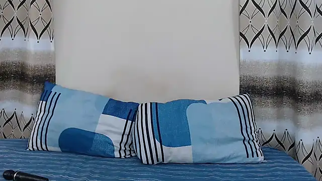 Snapshot of Sexybubbles14xxx chatting on February 16, 2025, 4:42 pm Sexybubbles14xxx online show from February 16, 2025, 4:42 pm