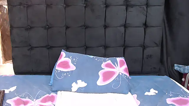 Snapshot of Sexybubbles14xxx chatting on March 7, 2025, 7:30 am Sexybubbles14xxx online show from March 7, 2025, 7:30 am