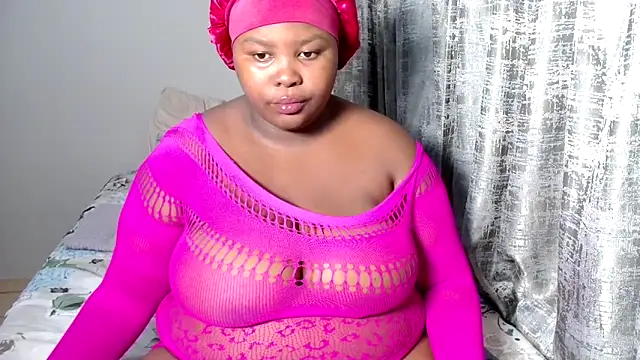 Snapshot of Sexybubbles14xxx chatting on October 9, 2025, 6:50 pm Sexybubbles14xxx online show from October 9, 2025, 6:50 pm