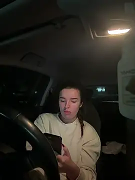 maisiesmithx online show from December 31, 2024, 7:40 pm